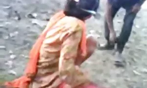 دوربین مخفی پرستار بچه پرستار بچه ها را عکس سکسی کون گشاد نشان می دهد